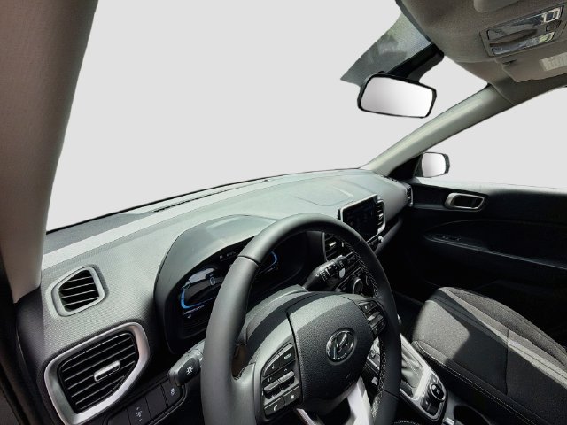 New 2026 Hyundai Venue SEL FWD image 9