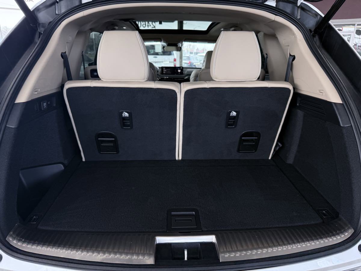 Used 2023 Acura MDX SH-AWD w/ Advance Package image 25