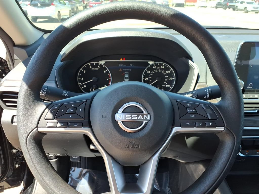 New 2026 Nissan Altima 2.5 SV FWD image 17