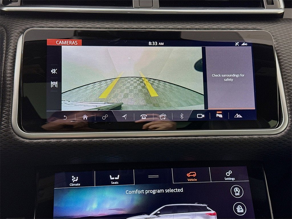 Used 2018 Land Rover Range Rover Velar R-Dynamic SE image 14