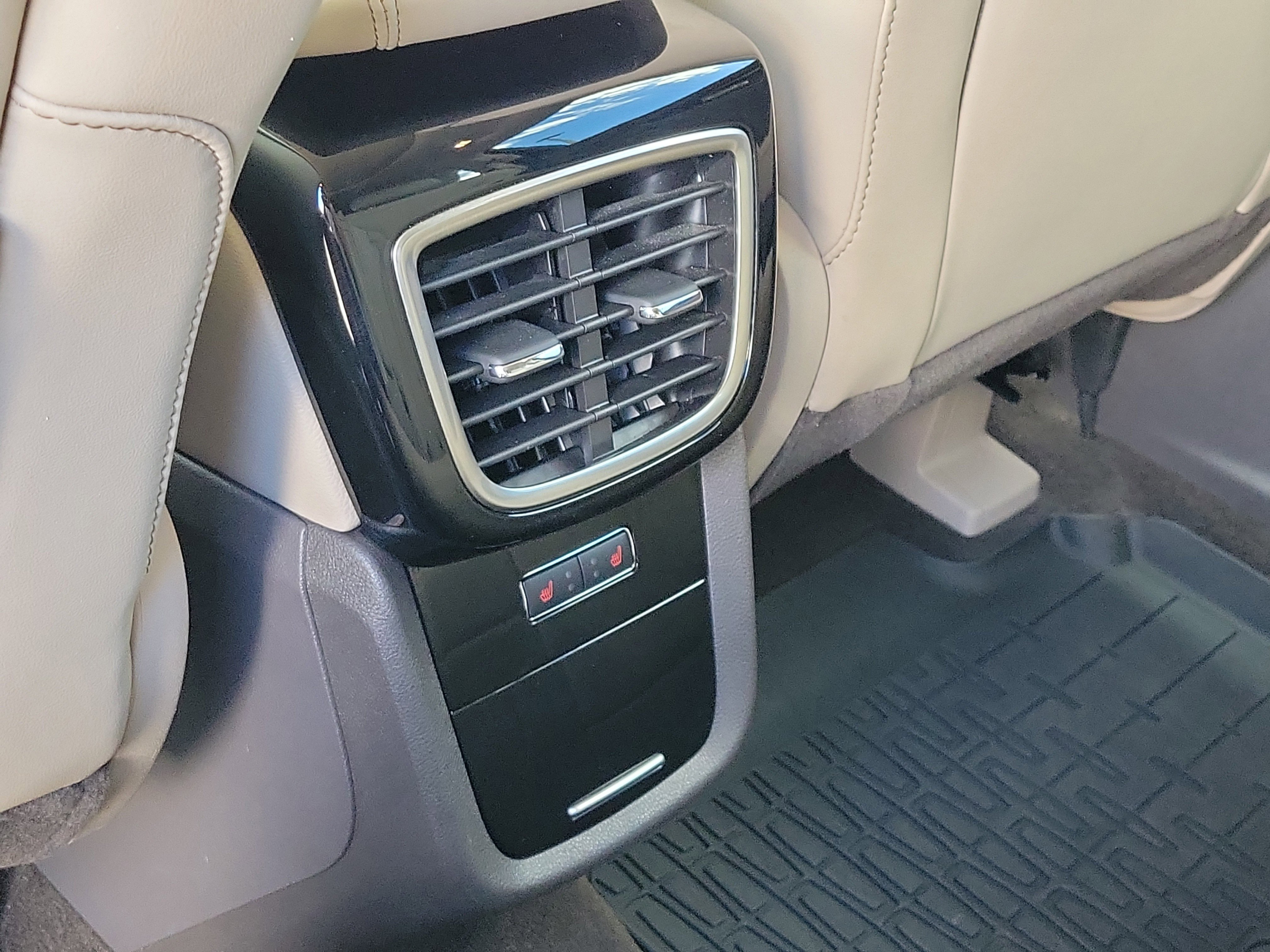 Used 2022 Lincoln Nautilus Reserve w/ Equipment Group 201A image 15