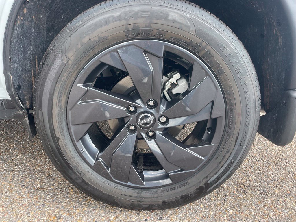 Certified 2026 Nissan Rogue SV w/ Cold Weather Package FWD image 18