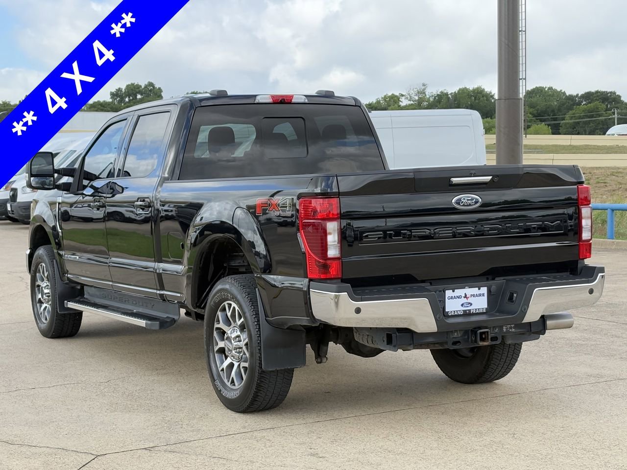 Used 2022 Ford F250 Lariat w/ Lariat Value Package AWD/4WD image 6