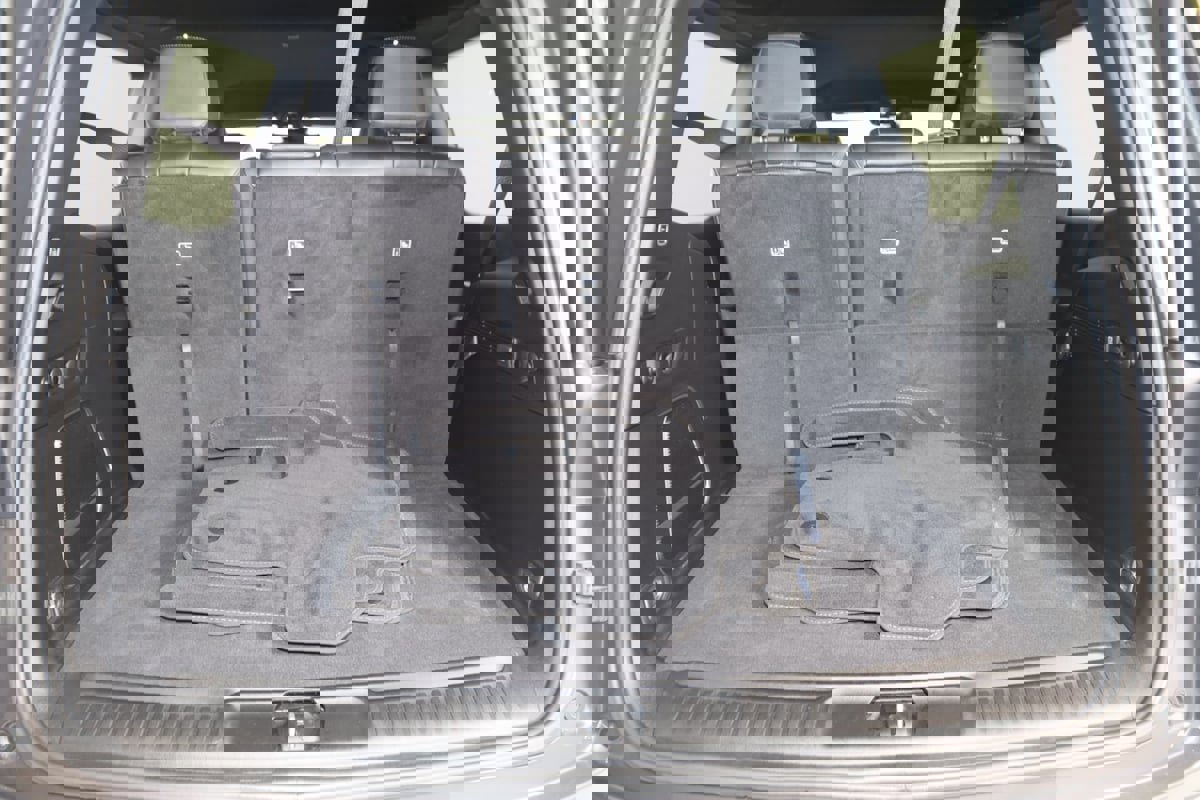 Used 2023 Jeep Grand Cherokee Laredo X image 62