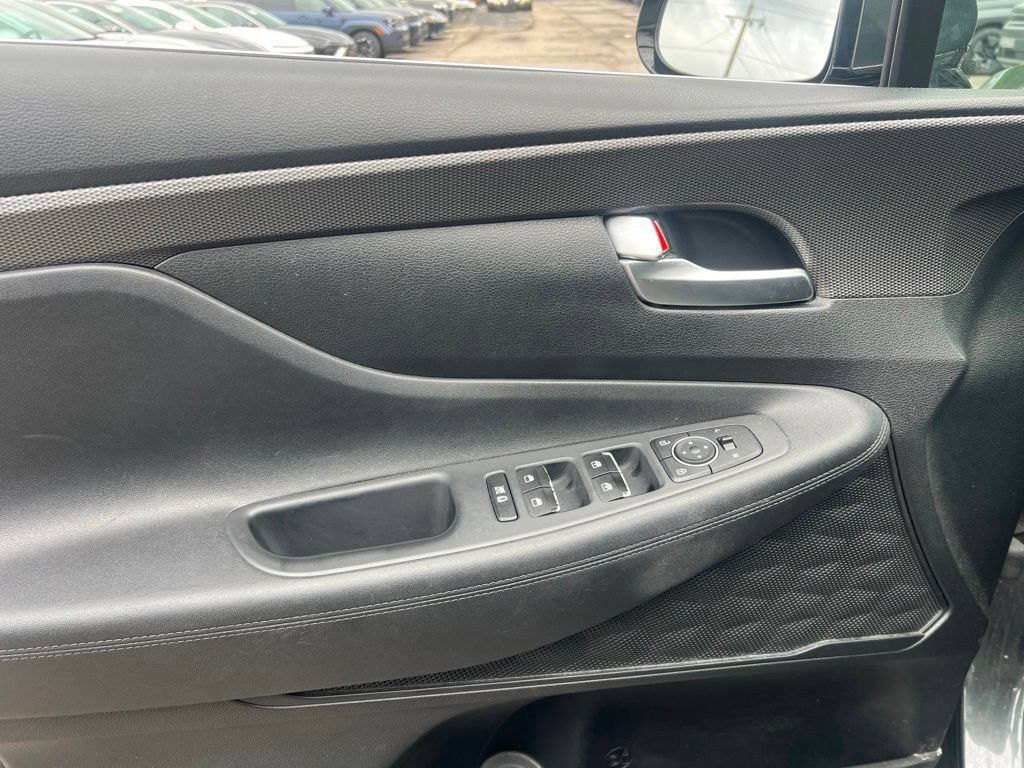 Used 2019 Hyundai Santa Fe SEL AWD/4WD image 7