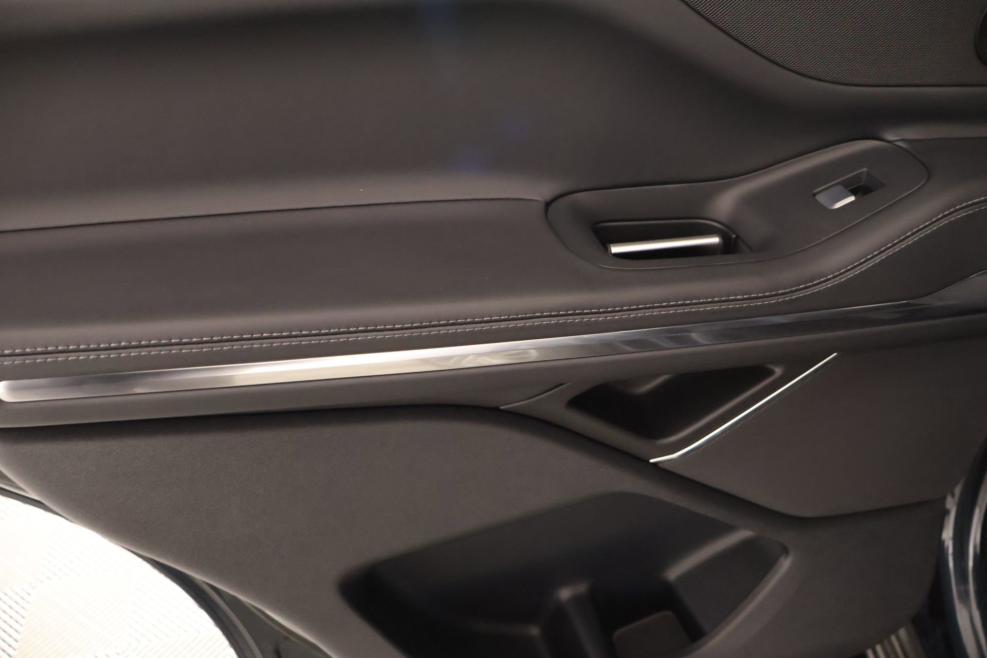 New 2026 Lincoln Navigator Premiere image 17