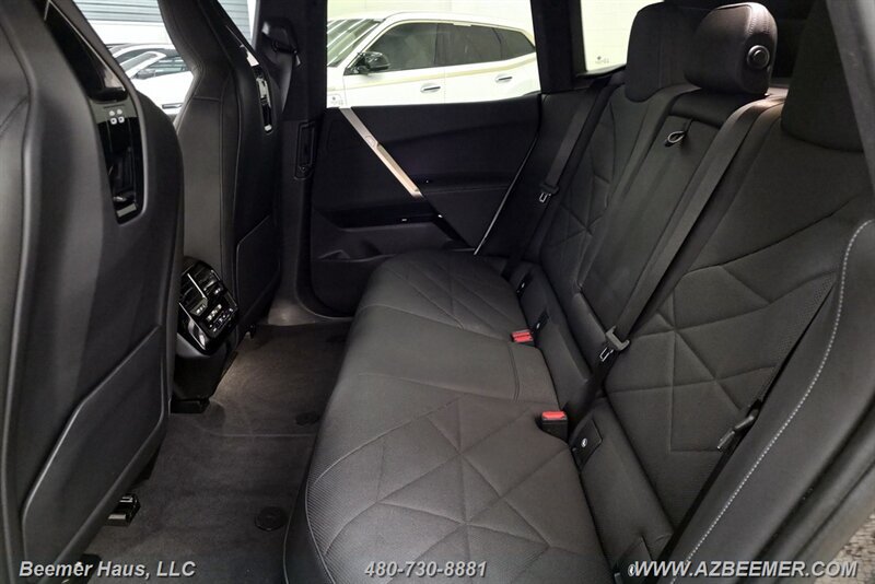 Used 2023 BMW iX xDrive50 w/ Sport Package AWD/4WD image 26