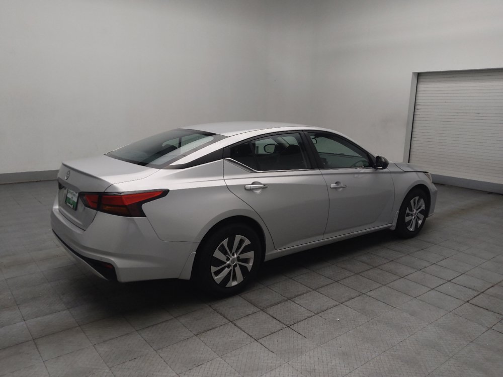 Used 2024 Nissan Altima 2.5 S FWD image 10