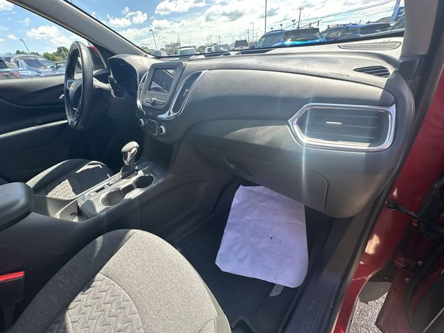Certified 2024 Chevrolet Equinox LT w/ LPO, Floor Liner Package FWD image 31