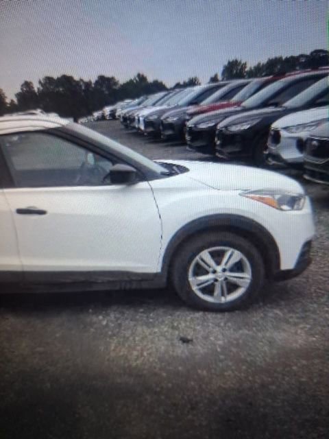 Used 2020 Nissan Kicks S FWD image 20