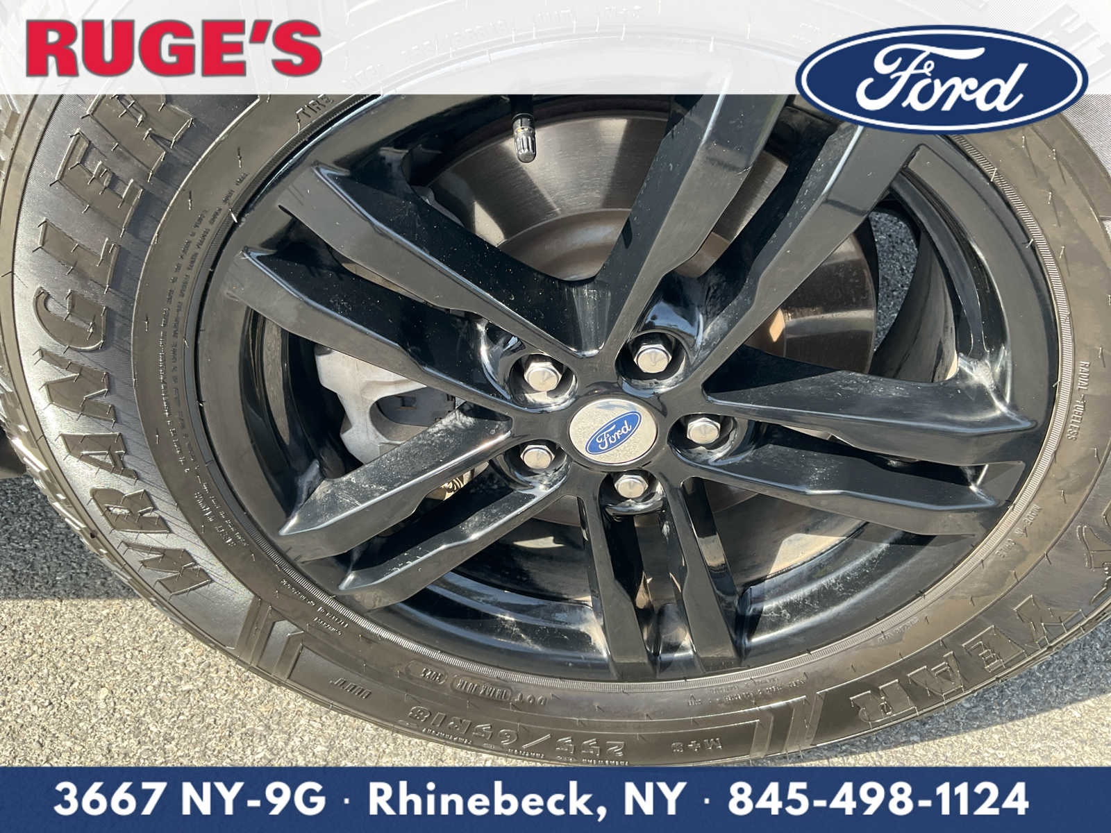Used 2020 Ford Explorer XLT w/ Equipment Group 202A AWD/4WD image 10