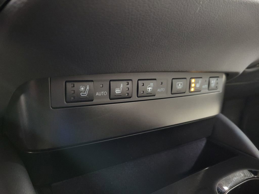Used 2024 Lexus ES 300h w/ Technology Package FWD image 16