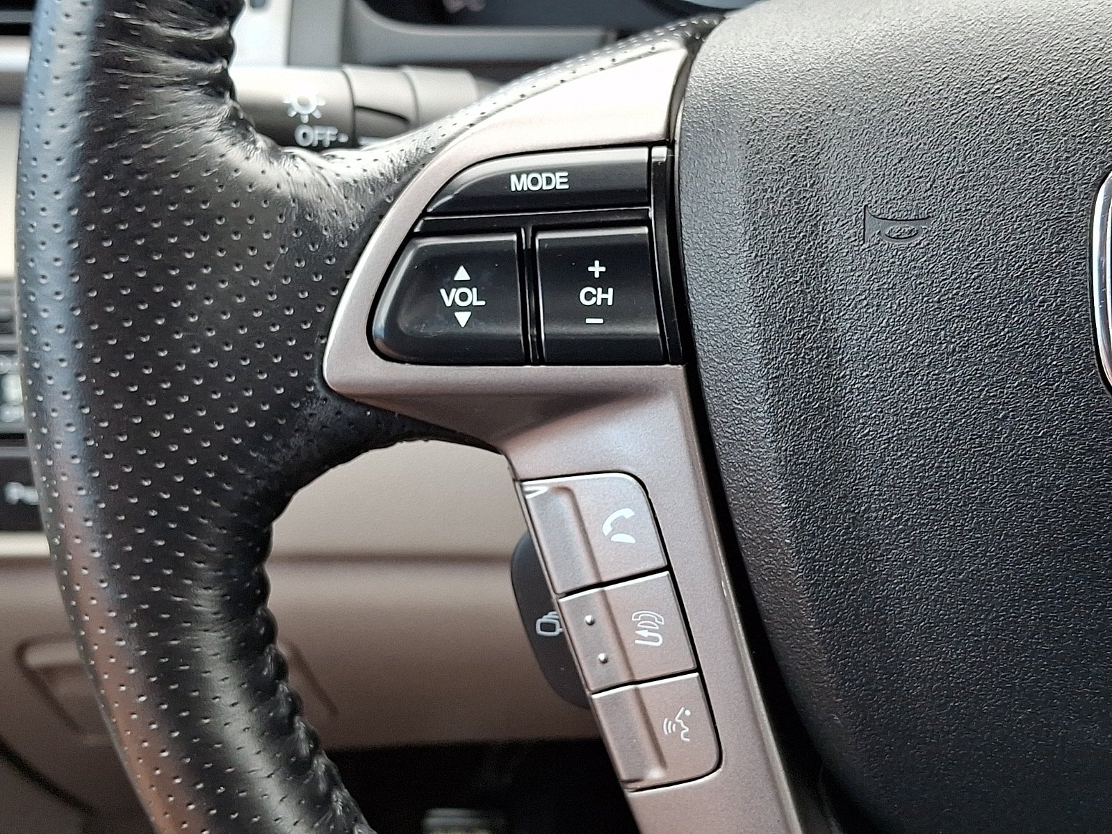 Used 2017 Honda Odyssey Touring image 23