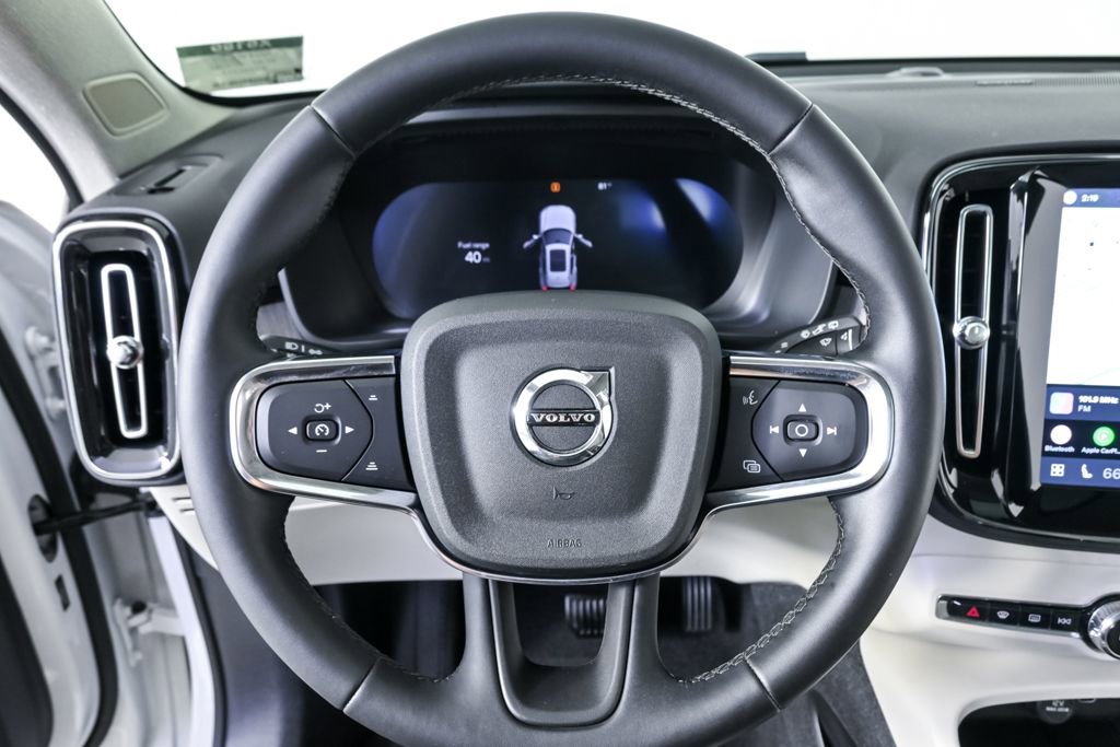 Certified 2024 Volvo XC40 B5 Ultimate w/ Protection Package AWD/4WD image 11
