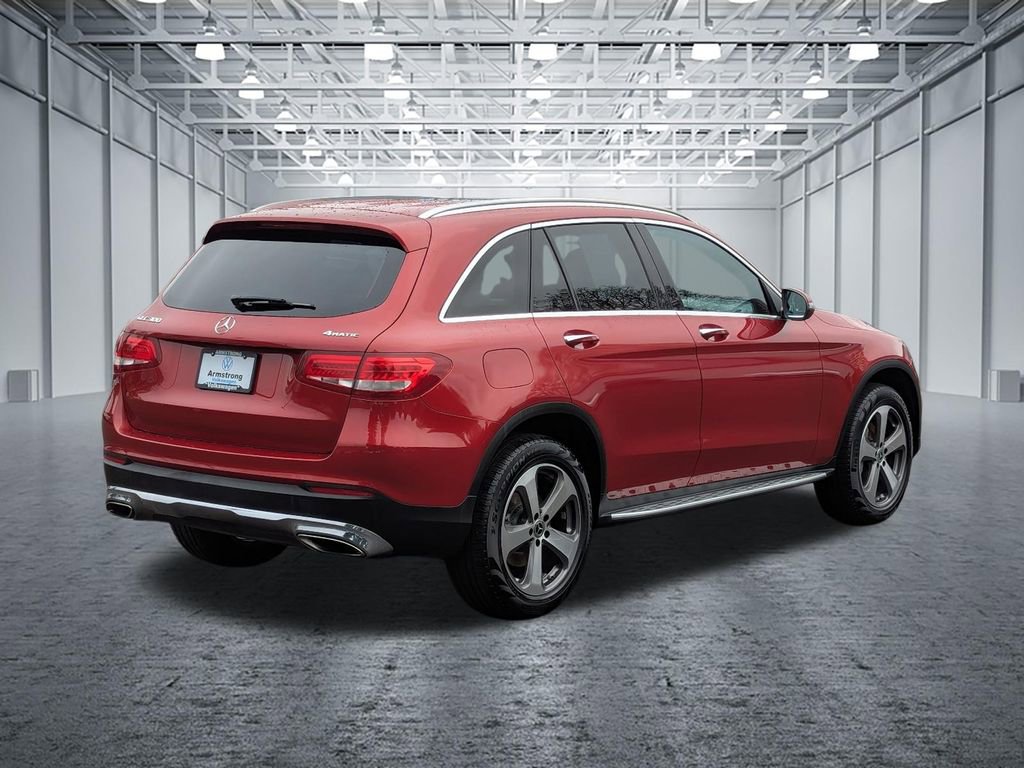 Used 2018 Mercedes-Benz GLC 300 4MATIC image 5