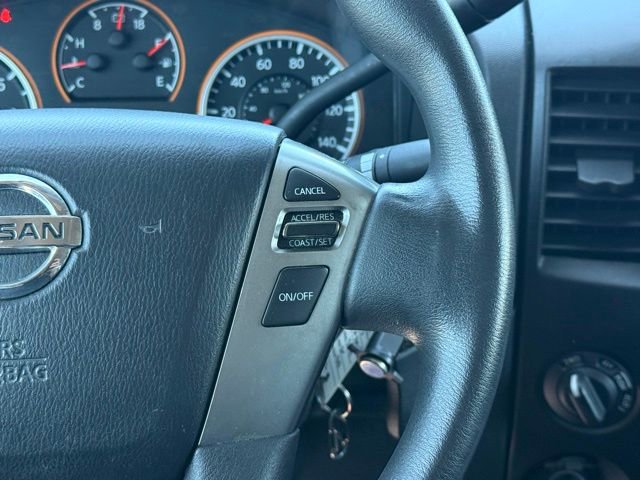 Used 2013 Nissan Titan SV AWD/4WD image 22