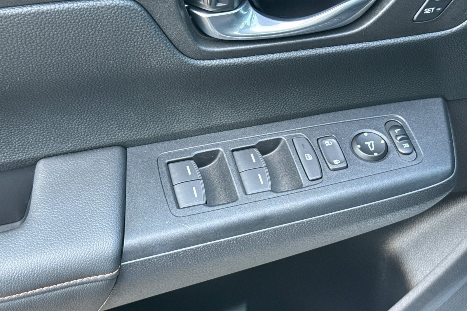 Used 2025 Honda CR-V Sport-L image 13