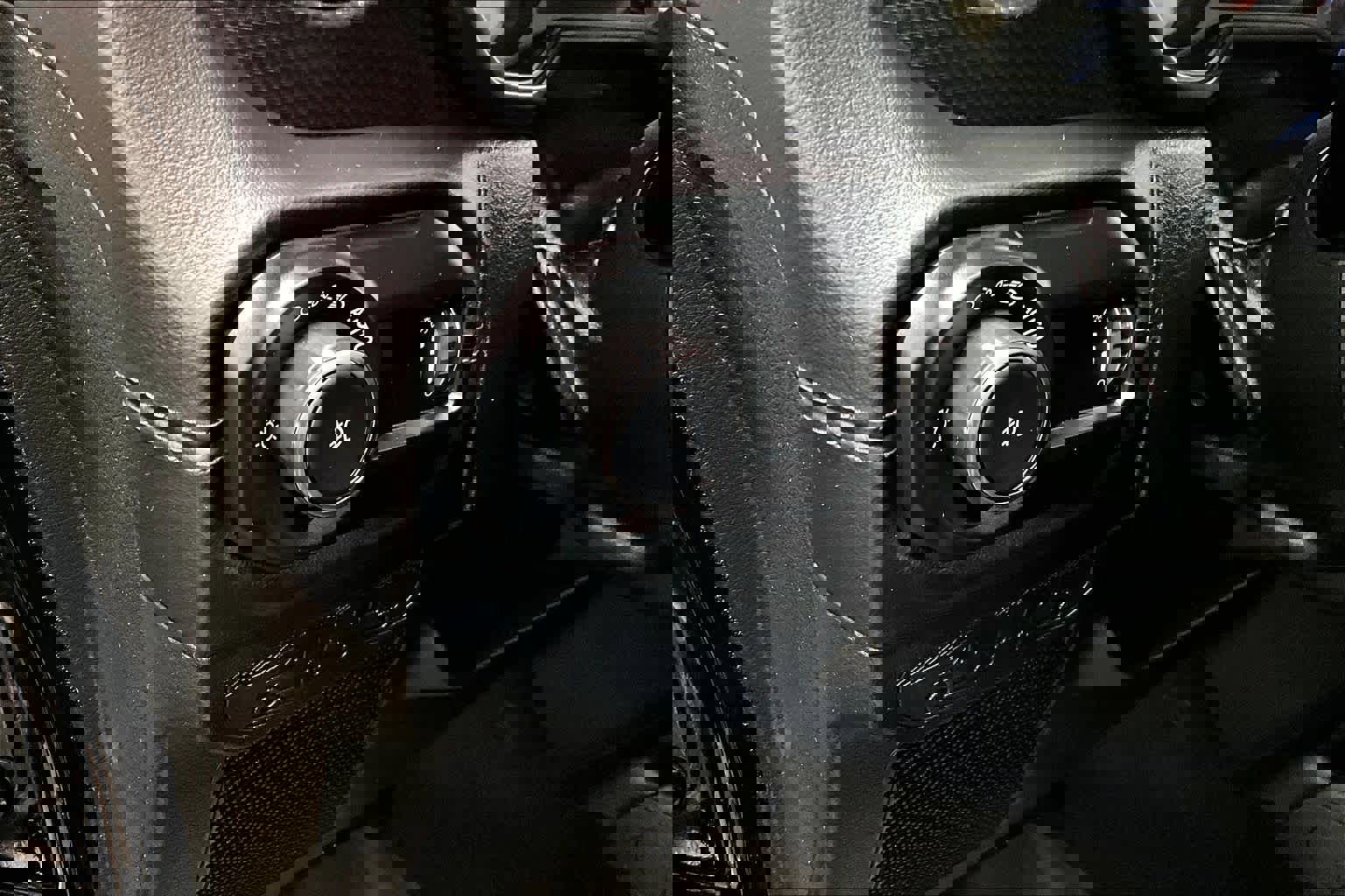 Used 2024 Jeep Wrangler Unlimited Rubicon image 32