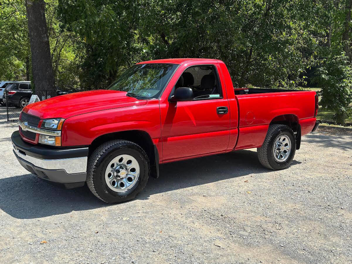 Used 2005 Chevrolet Silverado 1500 LS w/ Light Duty Power Package image 2
