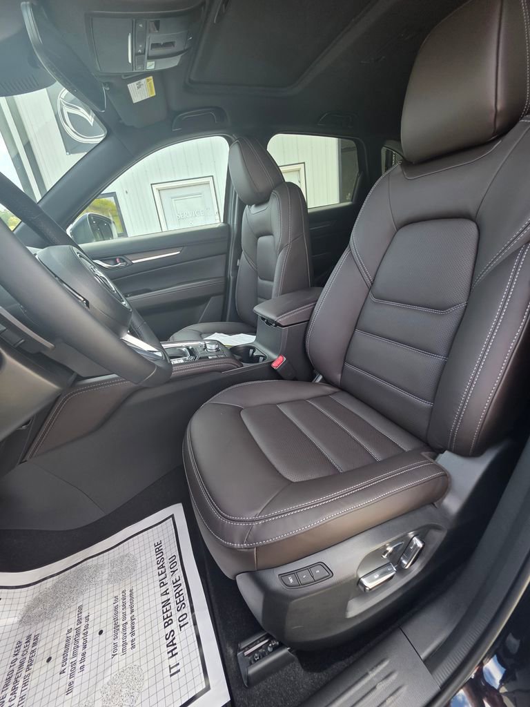 New 2025 MAZDA CX-5 Signature image 10
