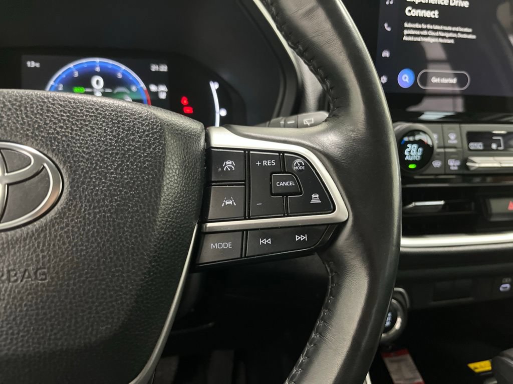 Used 2024 Toyota Grand Highlander AWD image 6