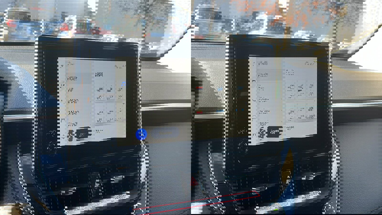 Used 2023 Toyota Corolla Cross XLE w/ Convenience Package image 14