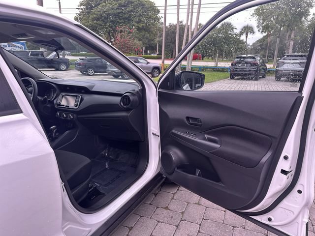 Used 2024 Nissan Kicks S FWD image 20