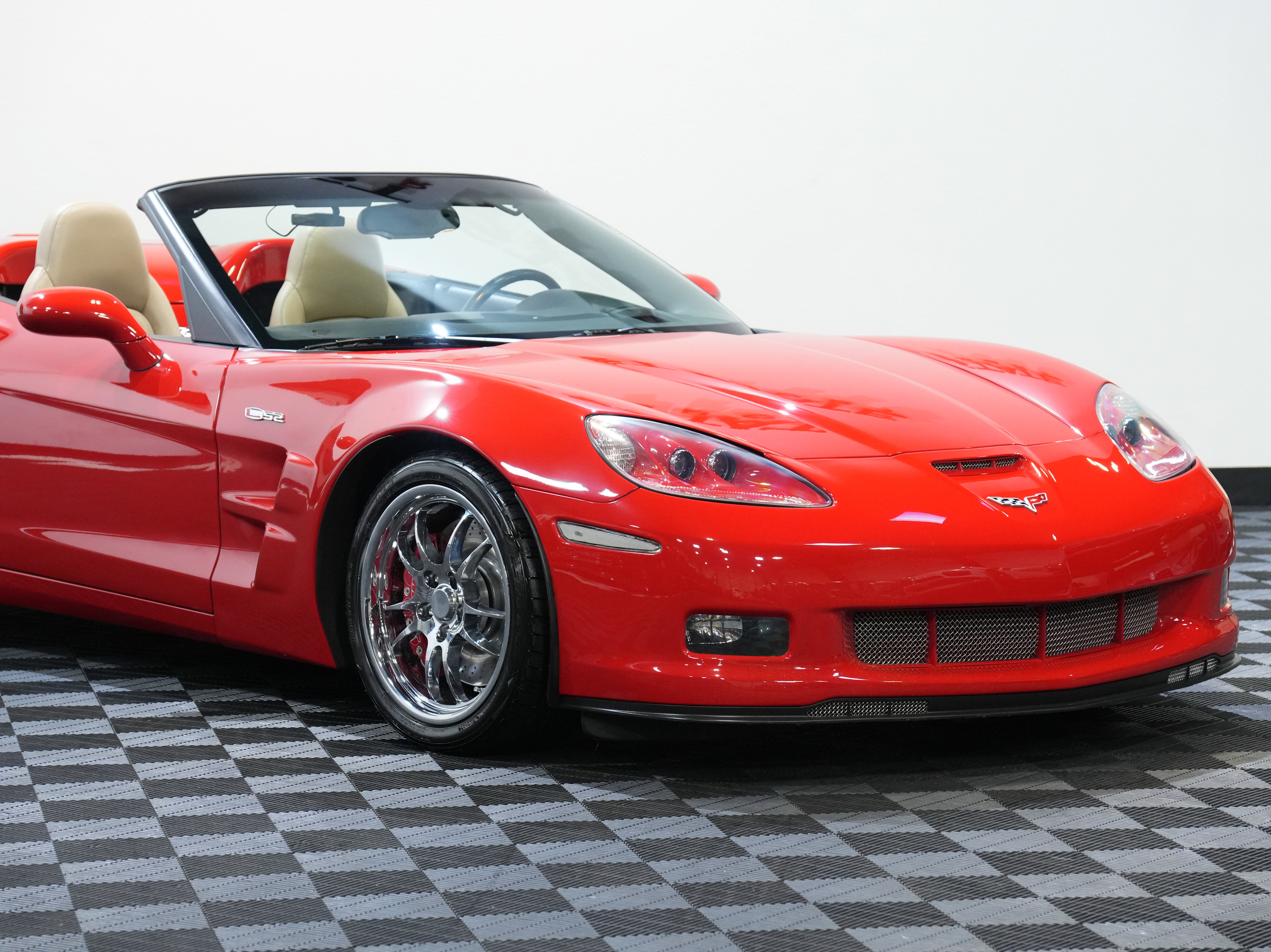 Used 2006 Chevrolet Corvette Convertible w/ Preferred Equipment Group RWD image 9