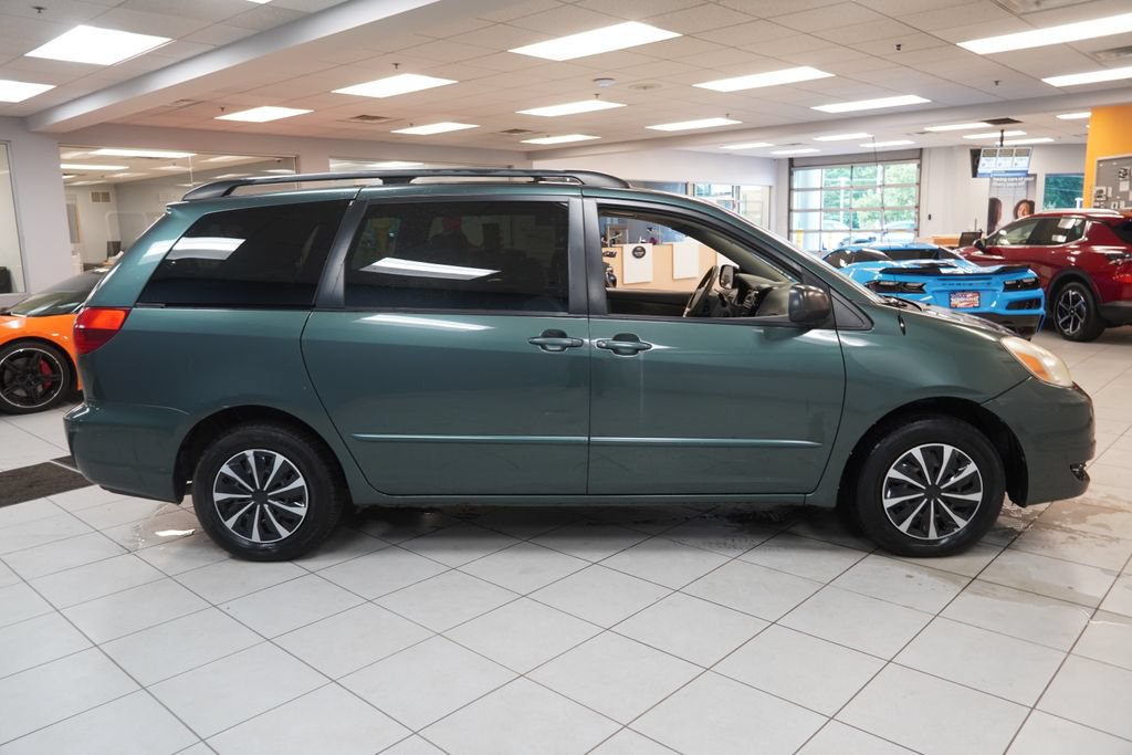Used 2004 Toyota Sienna FWD image 13