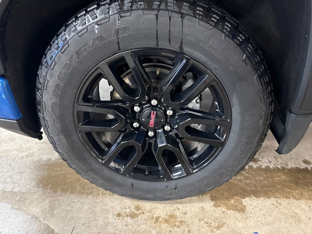 Certified 2024 GMC Sierra 1500 Elevation w/ LPO, Elevation Black Package image 11