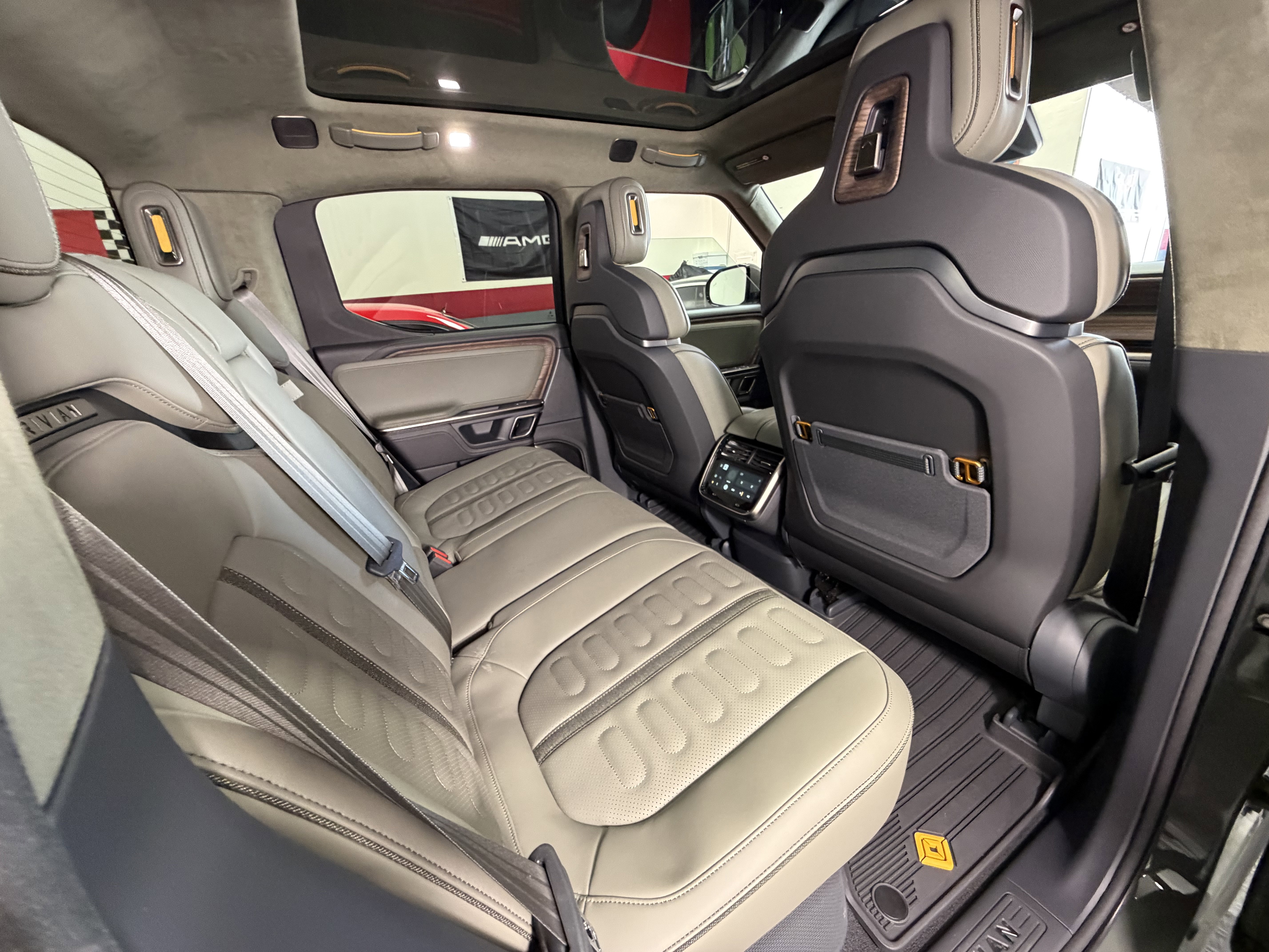 Used 2022 Rivian R1T Launch Edition image 39