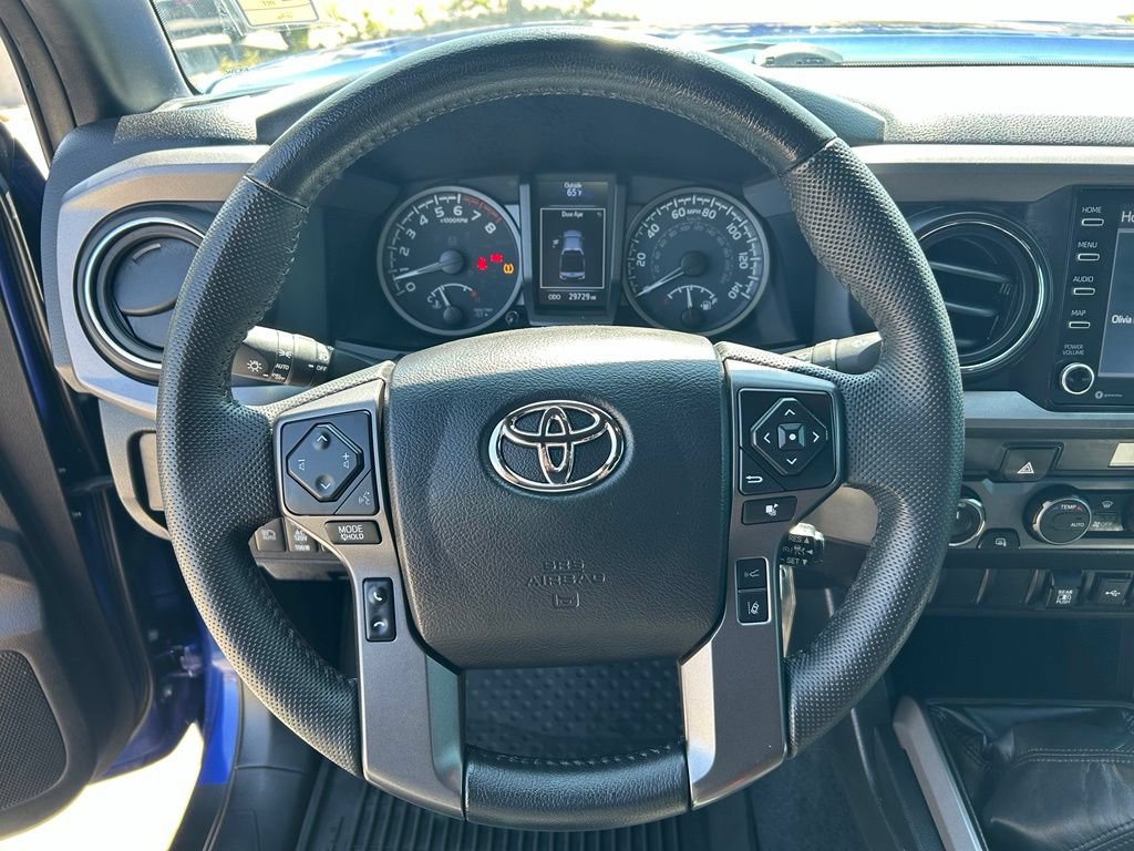 Used 2022 Toyota Tacoma TRD Off-Road AWD/4WD image 10