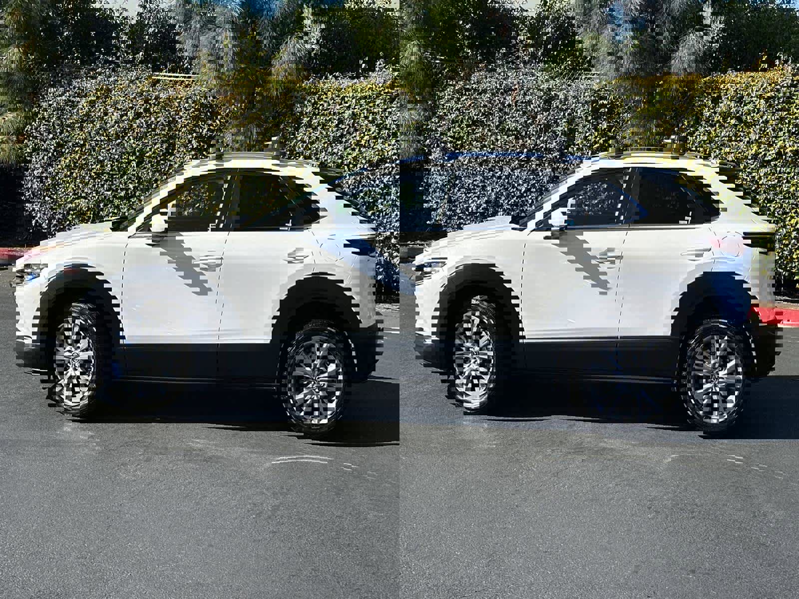 Used 2022 MAZDA CX-30 AWD 2.5 S w/ Select Package image 3