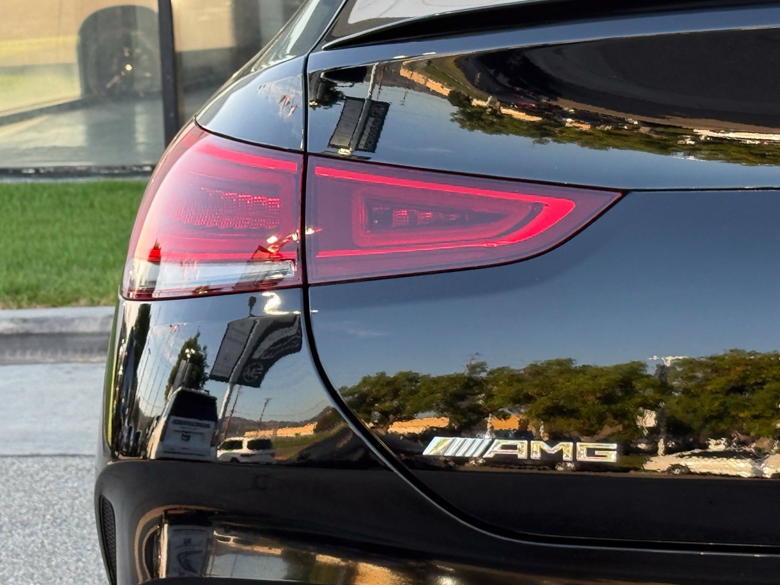 Used 2023 Mercedes-Benz GLE 53 AMG 4MATIC Coupe image 11