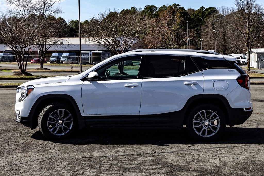 Certified 2024 GMC Terrain SLT image 4