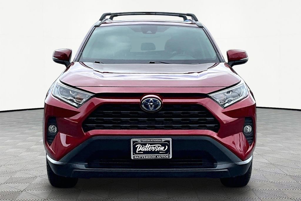 Used 2021 Toyota RAV4 XLE w/ Convenience Package AWD/4WD image 3