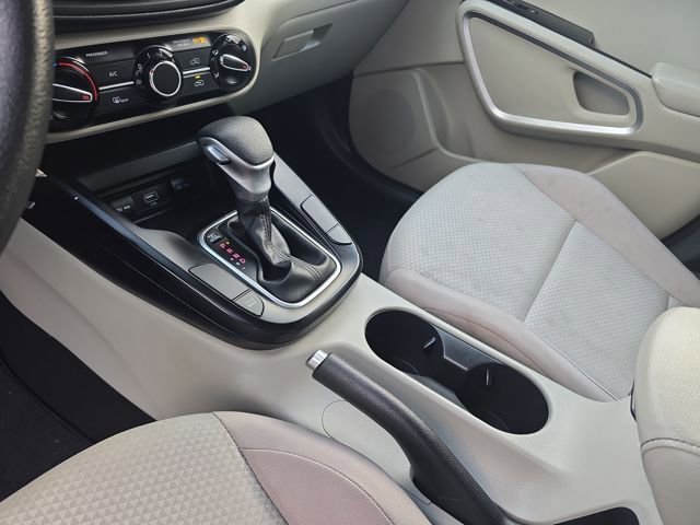 Used 2022 Kia Soul LX image 26