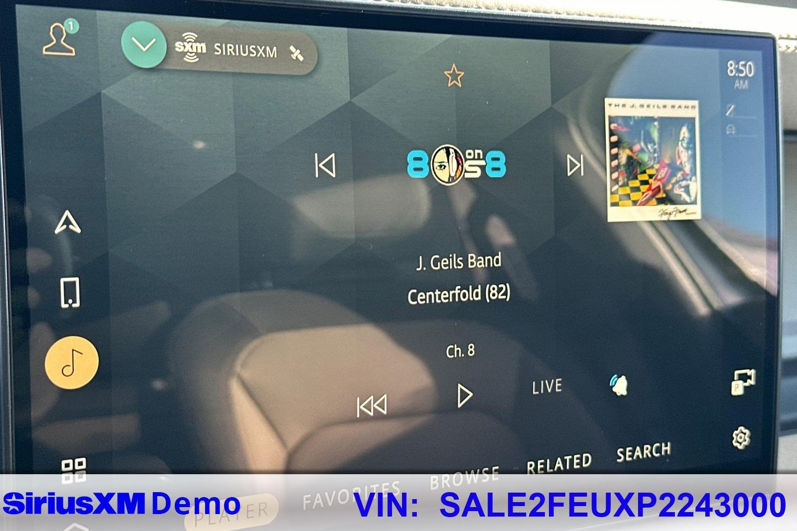 Used 2023 Land Rover Defender 130 X-Dynamic SE image 38