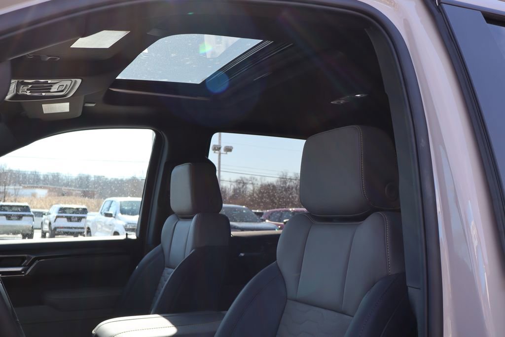 New 2026 Chevrolet Silverado 1500 ZR2 w/ LPO, Dark Essentials Package image 30