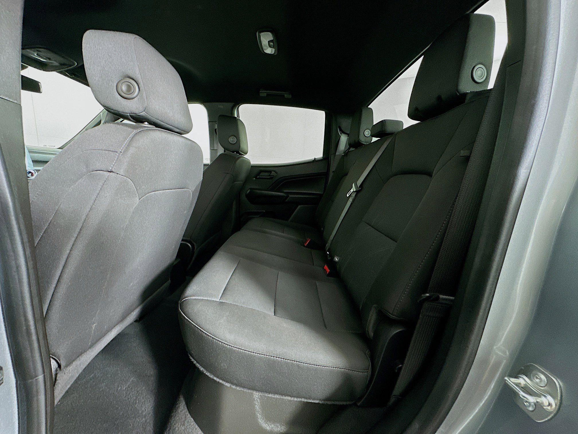 Used 2024 Chevrolet Colorado W/T image 27