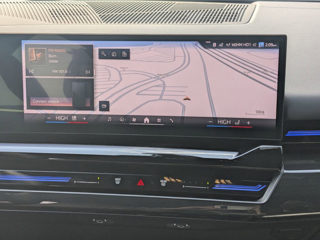 Used 2024 BMW 530i w/ Premium Package image 5