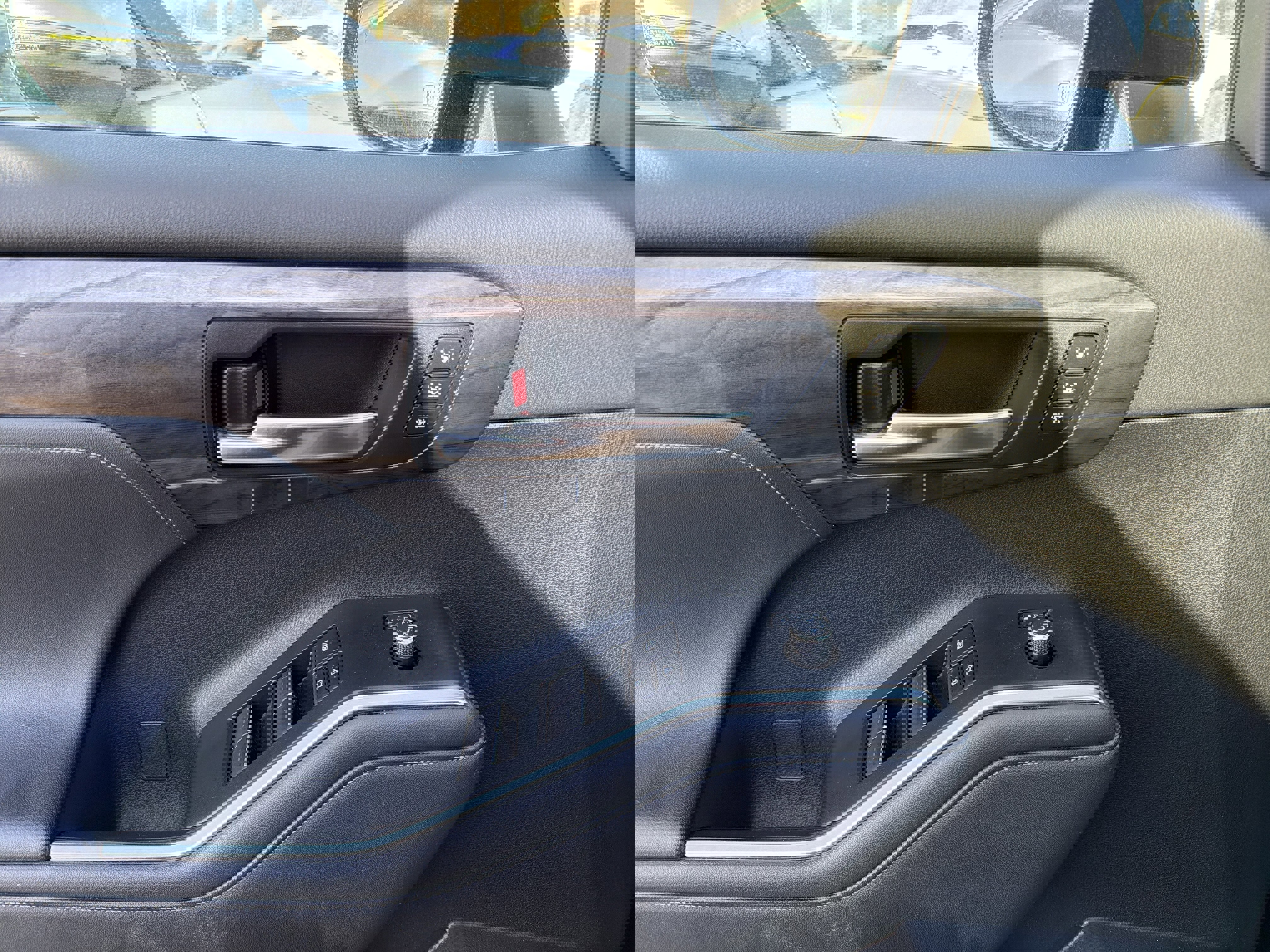 Used 2023 Toyota Highlander Limited image 15