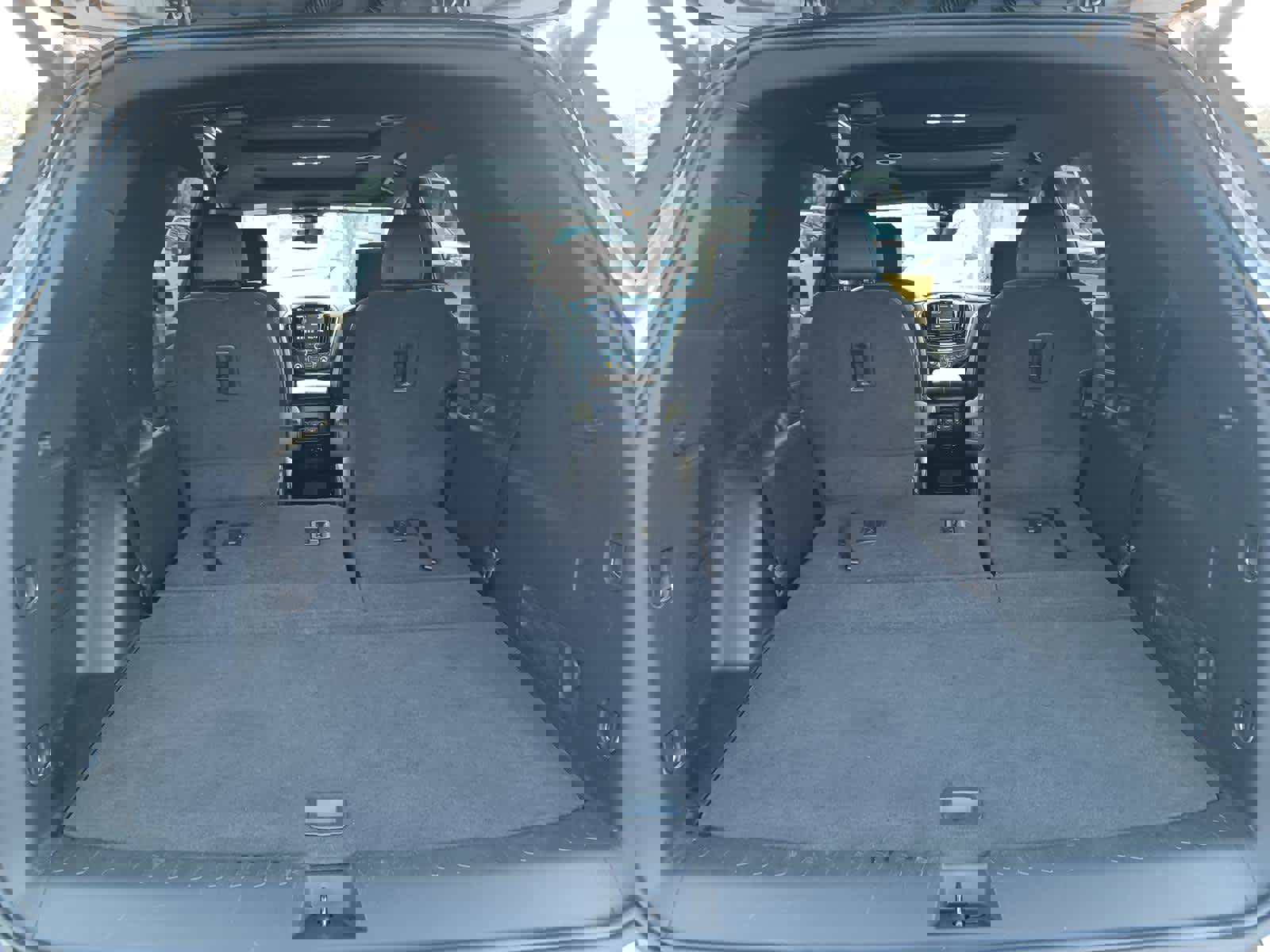 Used 2023 Chevrolet Traverse RS image 18