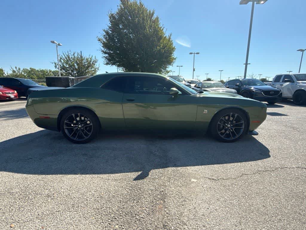 Used 2022 Dodge Challenger R/T Scat Pack RWD image 6