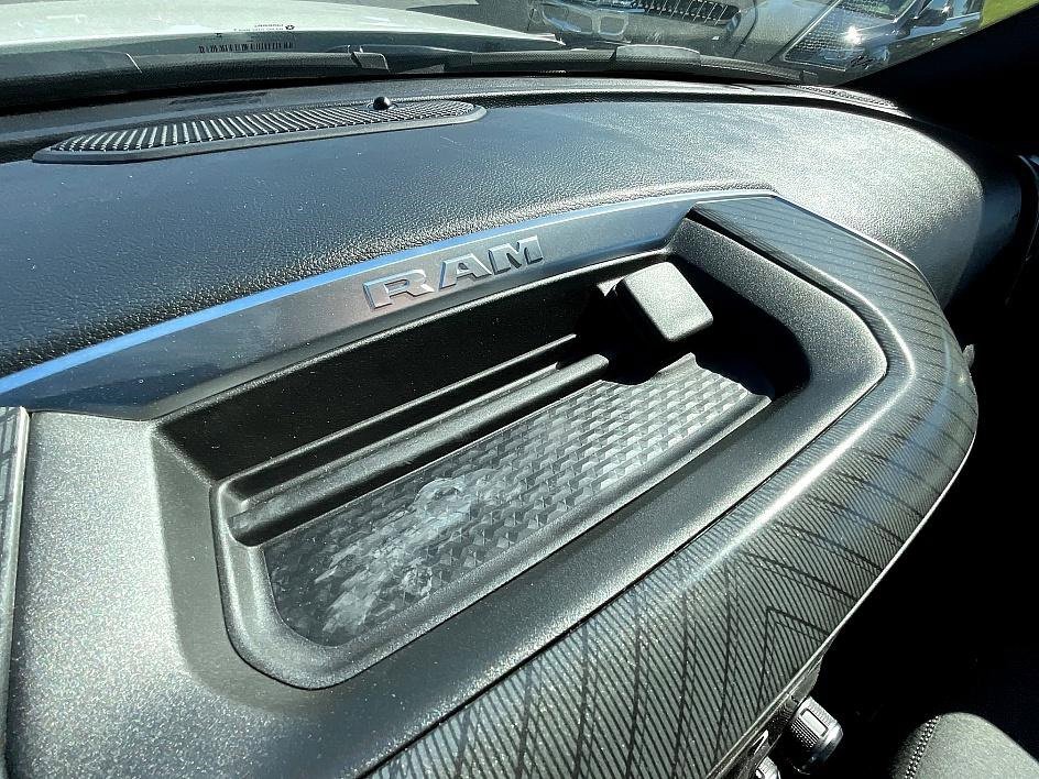 New 2026 RAM 5500 4x4 Crew Cab image 26