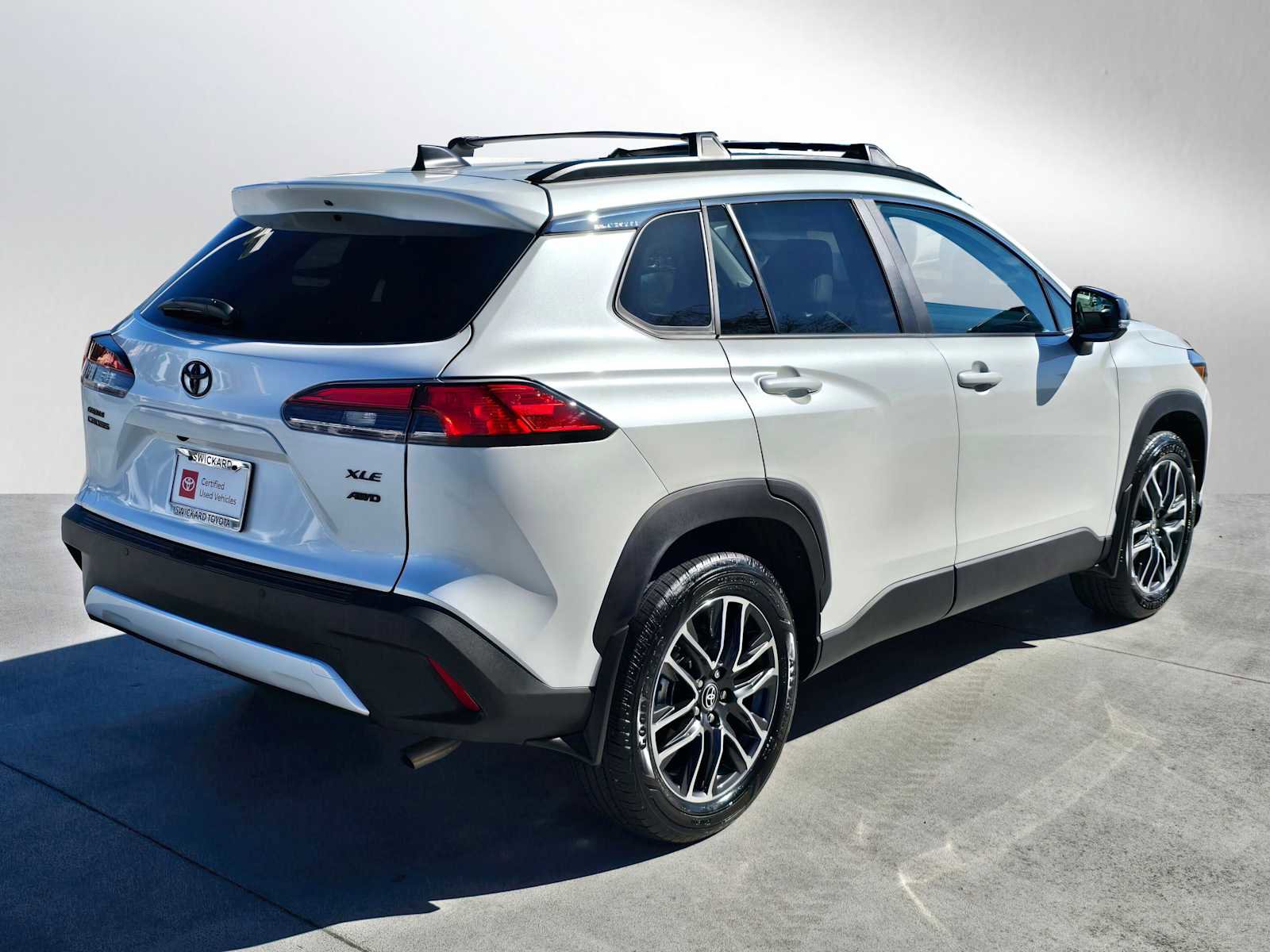 Used 2026 Toyota Corolla Cross XLE w/ Convenience Package image 3