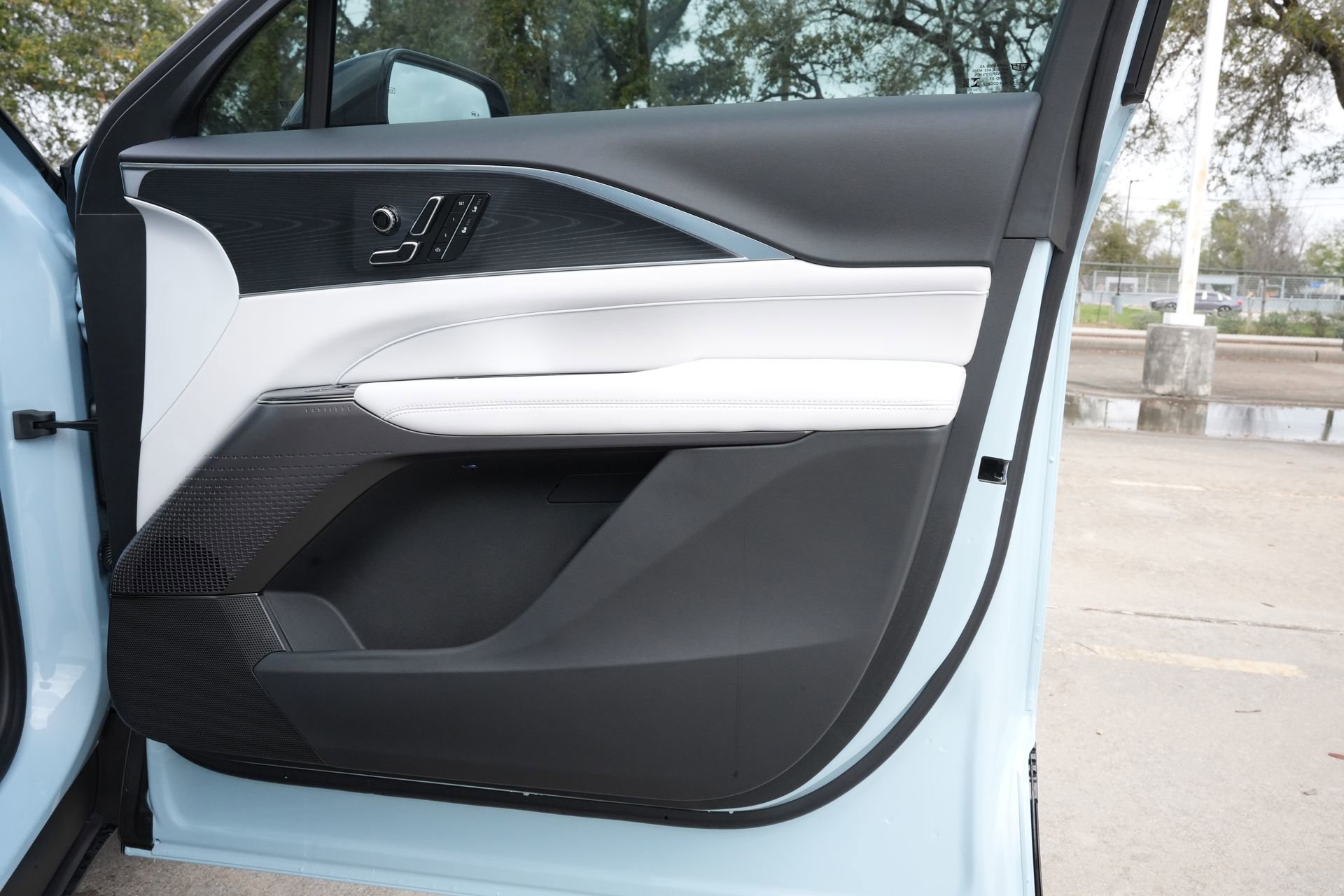 New 2026 Cadillac Lyriq Sport w/ LPO, Floor Liner Package image 28