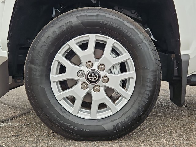 Used 2026 Toyota Tacoma SR5 w/ SR5 Upgrade Package AWD/4WD image 29