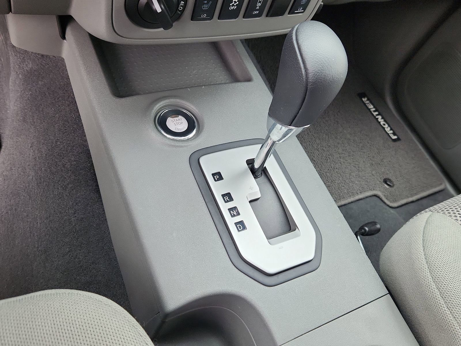 Used 2020 Nissan Frontier SV image 22