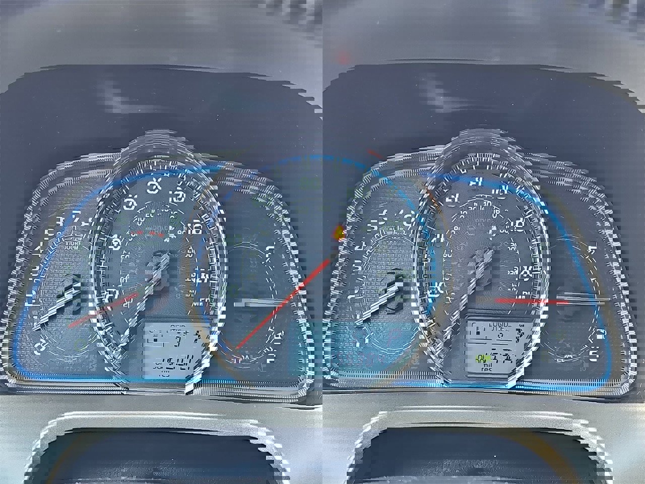 Used 2015 Toyota RAV4 Limited w/ Technology Package image 19